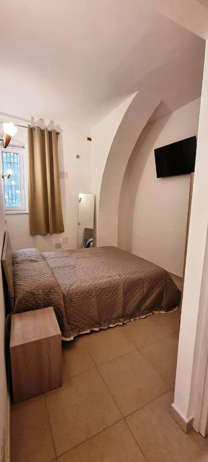 Indipendente Carlo Appartement